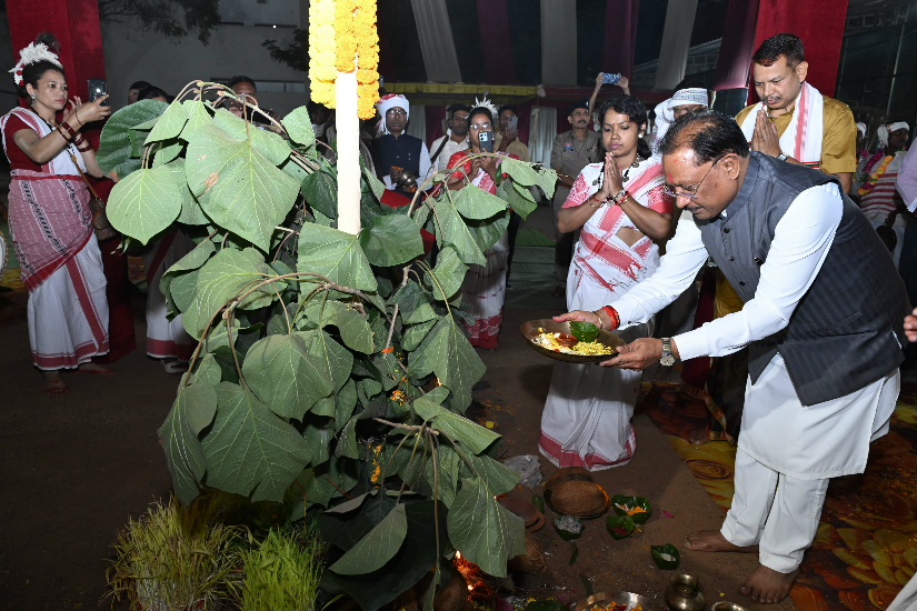प्रकृति के प्रति आस्था, सामाजिक एकता और सांस्कृतिक परंपराओं का जीवंत प्रतीक है करम परब : मुख्यमंत्री साय प्रकृति के प्रति आस्था, सामाजिक एकता और सांस्कृतिक परंपराओं का जीवंत प्रतीक है करम परब : मुख्यमंत्री साय